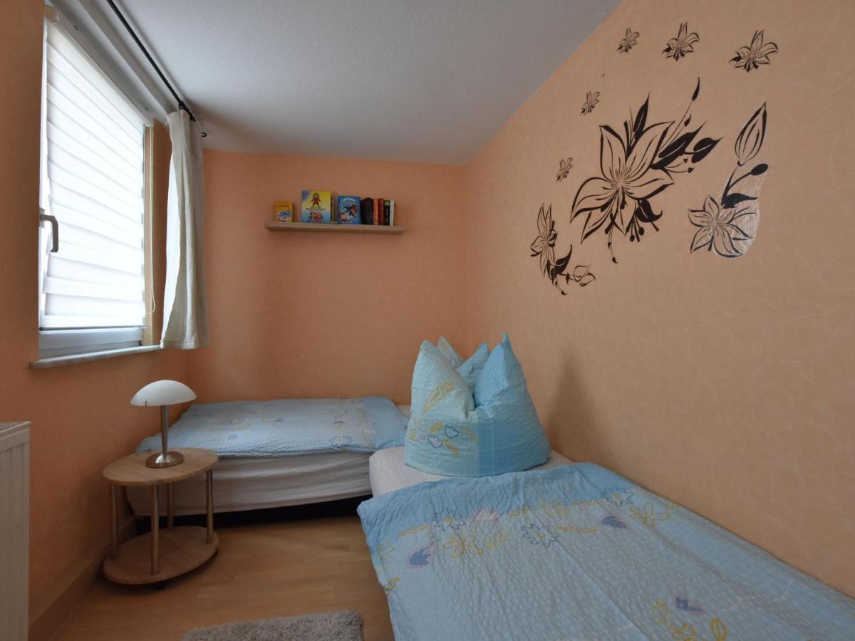 Holiday home With Private Terrace In Russow Rerik