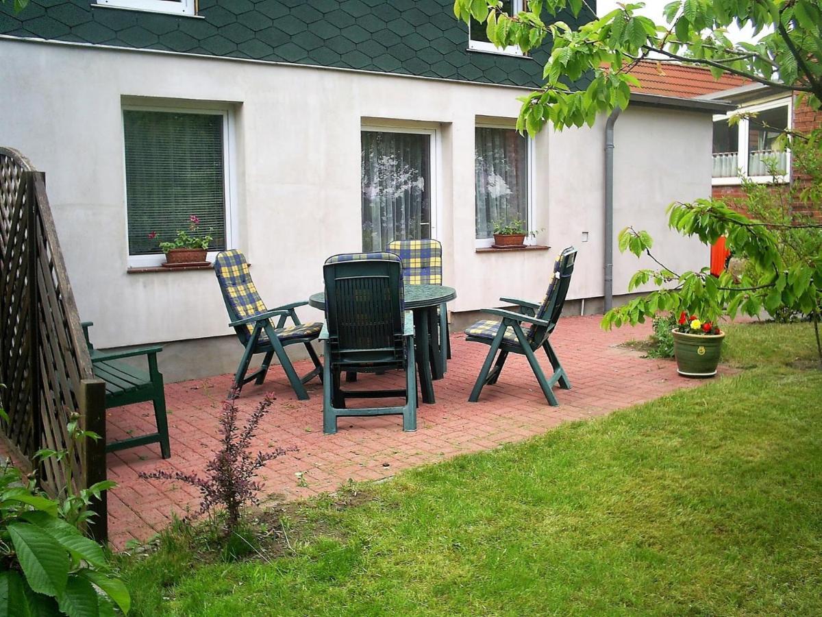 Holiday home With Private Terrace In Russow Rerik